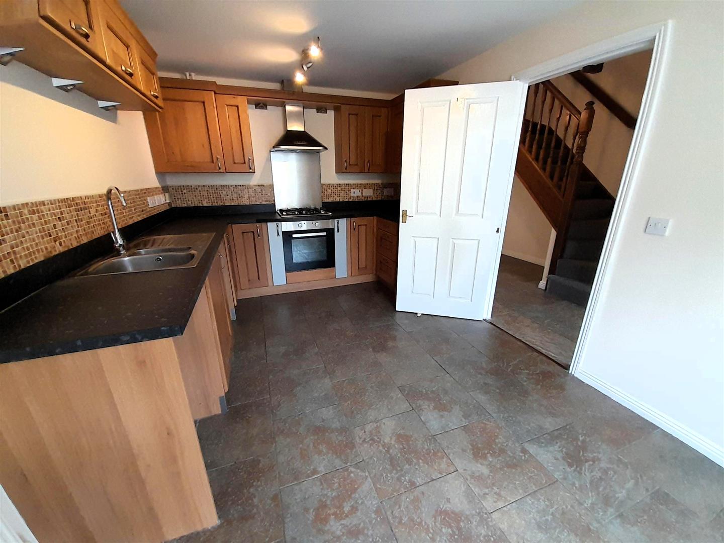 Porth Y Gar, Llanelli, SA14 9TJ